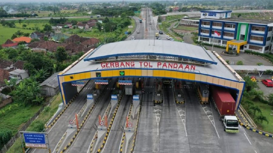 Presiden Joko Widodo (Jokowi) begitu gencar membangun infrastruktur jalan tol selama masa pemerintahannya.
