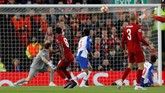 Naby Keita sudah berhasil mencetak gol untuk Liverpool saat pertandingan baru berjalan lima menit. (REUTERS/Phil Noble)