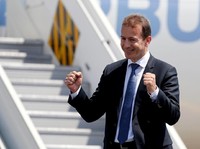 Di Tengah Ancaman Perang Dagang AS, Airbus Ganti CEO