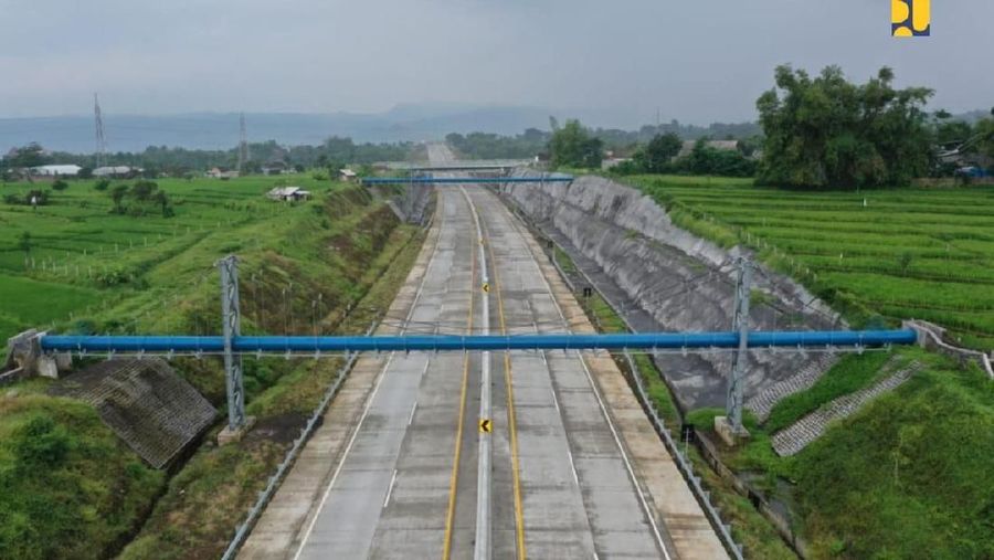 Jalan Tol Pandaan-Malang seksi I-III sepanjang 30 Km telah rampung dan rencananya diresmikan 12 April 2019 oleh Presiden Joko Widodo.