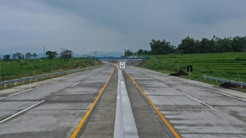 Jalan Tol Pandaan-Malang seksi I-III sepanjang 30 Km telah rampung dan rencananya diresmikan 12 April 2019 oleh Presiden Joko Widodo.