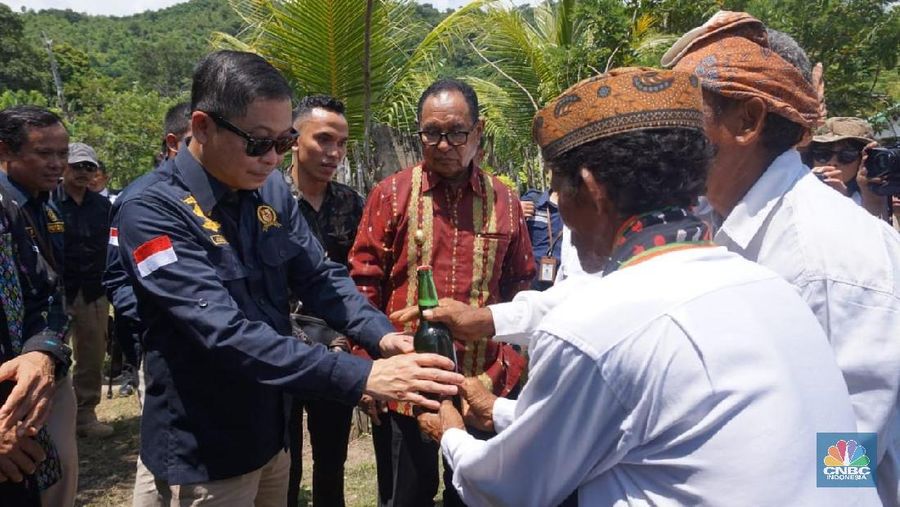 Diawali dengan pemberian akses listrik gratis ke 11 ribu rumah tangga di Dusun Rangko, Kabupaten manggarai, Nusa tenggara timur