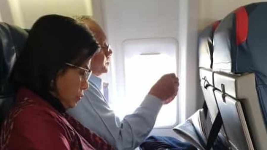 Selain harus mumpuni di bidangnya, seorang Menteri Keuangan juga dituntut mengabdi untuk melayani negara.