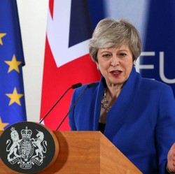 Resmi, PM Inggris Theresa May Nyatakan Mundur