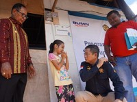 Cerita Anak NTT: Dahulu Belajar Pakai Petromaks, Kini Terang