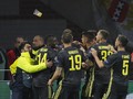 FOTO: Momen Ronaldo Diserang Suporter di Liga Champions