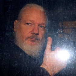 Tok! Bos WikiLeaks Julian Assange Resmi Bebas, Bongkar Rahasia AS