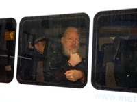 Assange Ditangkap, Ini 11 Skandal yang Dibongkar WikiLeaks