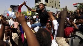 Rakyat Sudan Tuntut Pemerintahan Sipil, Menhan Mundur