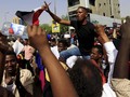 Rakyat Sudan Tuntut Pemerintahan Sipil, Menhan Mundur