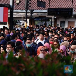 Jalur Dwi Ganda & Derita Perjalanan 2 Jam Bekasi-Jatinegara