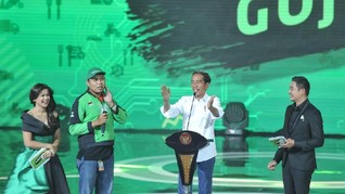 Jokowi Beri Sepeda ke Pengemudi Gojek Pengantar Pesanannya