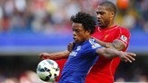 Glen Johnson bergabung dengan Chelsea pada 2003, namun sering dipinjamkan ke Portsmouth. Pada 2009 Johnson direkrut Liverpool, dan selalu menjadi bek kanan andalan The Reds serta timnas Inggris. (Reuters/Eddie Keogh)