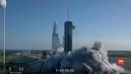 VIDEO: Falcon Heavy, Roket Paling Kuat di Dunia