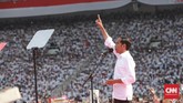 Capres nomor 01 Joko Widodo (Jokowi) saat melakukan orasi dalam Konser Putih Bersatu dalam rangka Kampanye Akbar Pasangan Capres no urut 01 di Gelora Bung Karno (GBK), Jakarta, Sabtu, 13 April 2019. CNN Indonesia/Andry Novelino
