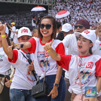 Srikandi Cantik yang Mejeng di Kampanye Akbar Jokowi-Ma'ruf