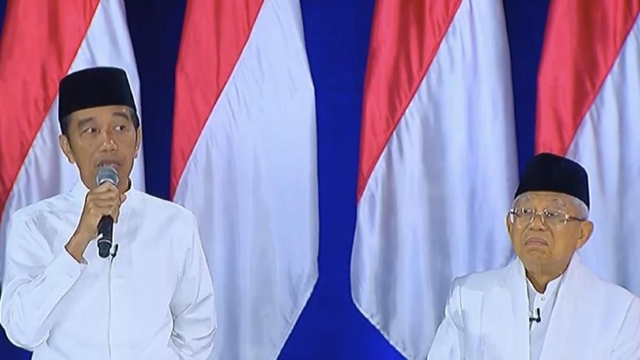 Jokowi menambahkan, BUMN Indonesia harus berani keluar kandang.