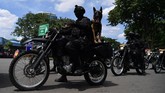 Untuk hari pencoblosan pada 17 April, TNI-Polri menyiagakan sebanyak 38 ribu personel, yang terdiri dari 23 ribu anggota Polri dan 15 ribu anggota TNI. (ANTARA FOTO/Sigid Kurniawan)
