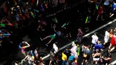 Seruan menghemat air sebelumnya pernah menggema pada perayaan Festival Songkran 2016 lalu, tepat saat Thailand mengalami kekeringan terparah dalam beberapa dekade. (REUTERS/Soe Zeya Tun)