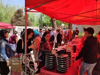 Bazaar & Panggung Hiburan Ramaikan Pemilu RI di China
