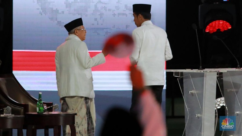 Empat hari jelang pemungutan suara pilpres 2019, Joko Widodo (Jokowi) dan Prabowo Subianto kembali bertemu di panggung debat.