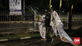 Selama delapan bulan pelaksanaan Pilpres dan Pileg, wajah kota memang dipenuhi spanduk, poster, dan baliho yang berisi wajah caleg, capres, serta janji-janji mereka. (CNN Indonesia/Andry Novelino)