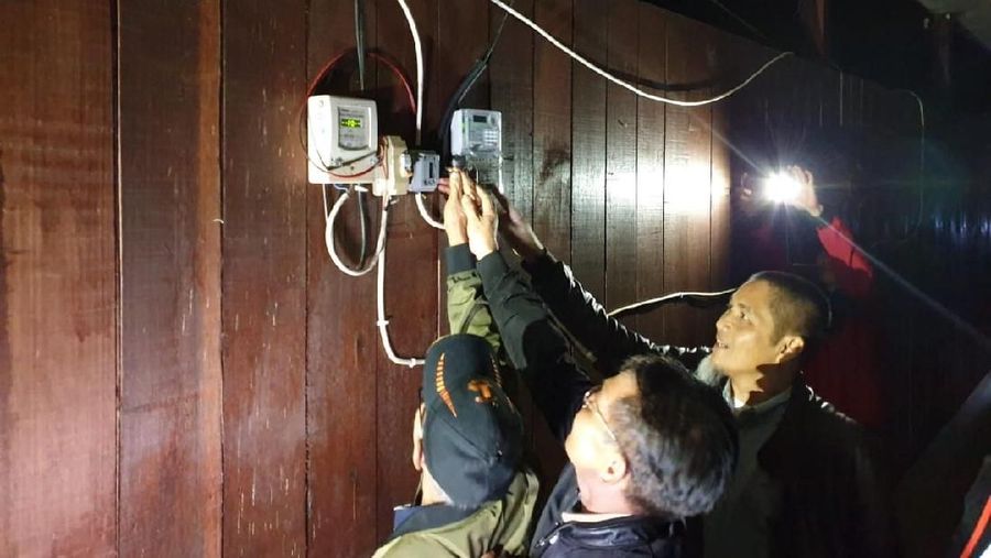 Kecamatan Krayan, Kabupaten Nunukan, Kalimantan Utara, telah dialiri listrik 100%.