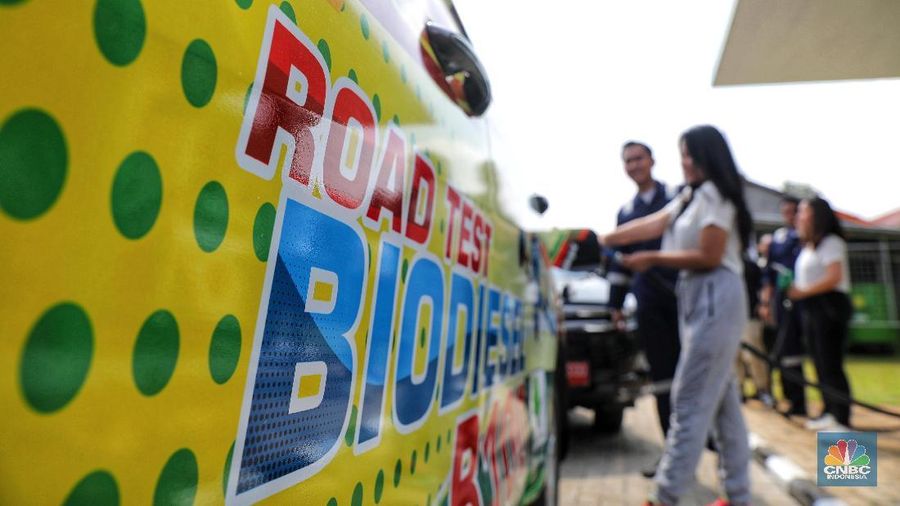 B100 mulai diuji coba, biodiesel yang berasal dari Crude Palm Oil (CPO) ini harapannya dapat dipergunakan secara umum di masyarakat.