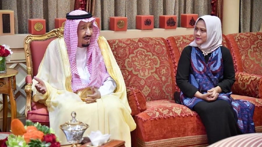 Presiden Joko Widodo dan Raja Salman menggelar pertemuan bilateral di Istana Pribadi Raja (Al-Qasr Al-Khas), Minggu sore, 14 April 2019.