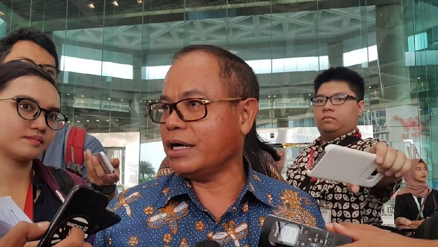 Kementerian BUMN menyebutkan hingga saat ini Aloysius Kiik Ro masih belum menerima surat keputusan (SK) pemberhentian