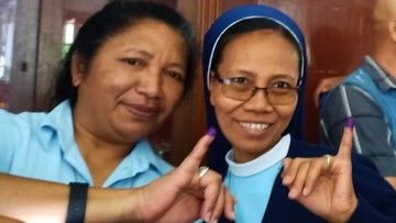 Demi Ikut Pemilu Suster Maria Tempuh 300 Km Menuju Tps