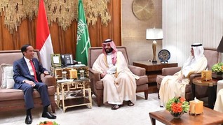 Batal ke Jakarta, Pangeran Saudi Jamu Jokowi di Istananya