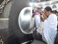 Jokowi Teken Keppres Biaya Haji 2024, Cek Besarannya!