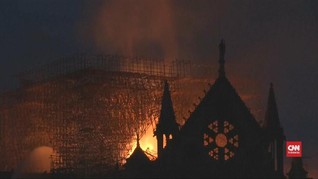 VIDEO: Katedral Notre Dame Paris Rusak Berat Karena Kebakaran