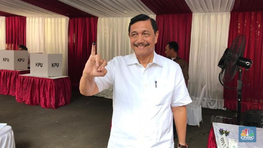 Menteri Koordinator Bidang Kemaritiman Luhut Binsar Panjaitan mengaku tak pernah terpikir bahwa Prabowo Subianto menjadi Presiden Indonesia.