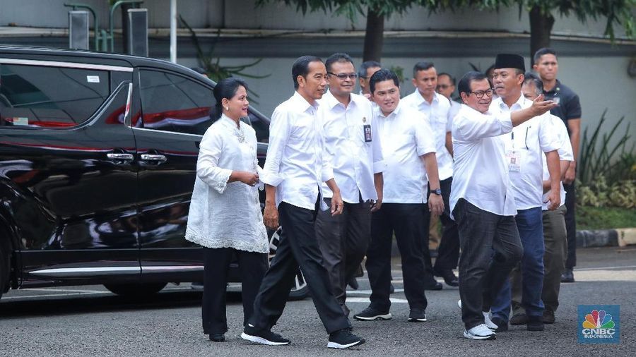 Calon Presiden Nomor Urut 01 Joko Widodo (Jokowi) pada hari ini, Rabu (17/4/2019) menggunakan hak pilihnya di TPS 008, Gambir.