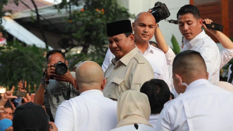 Kubu calon Presiden dan wakil presiden nomor urut 02, Prabowo Subianto- Sandiaga Uno mengklaim menang hingga 62% berdasarkan data formulir C1.