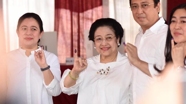 Jokowi Menang 11 Suara di TPS Depan Rumah Megawati