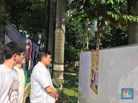 Berkemeja Putih, 3 Menteri Jokowi Nyoblos Pagi-pagi