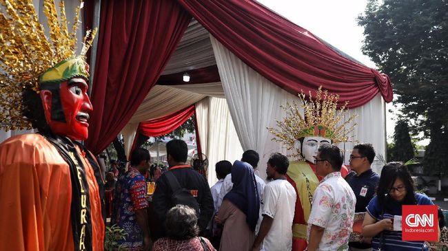 TPS Tempat Jokowi Mencoblos Dihiasi Ondel-ondel