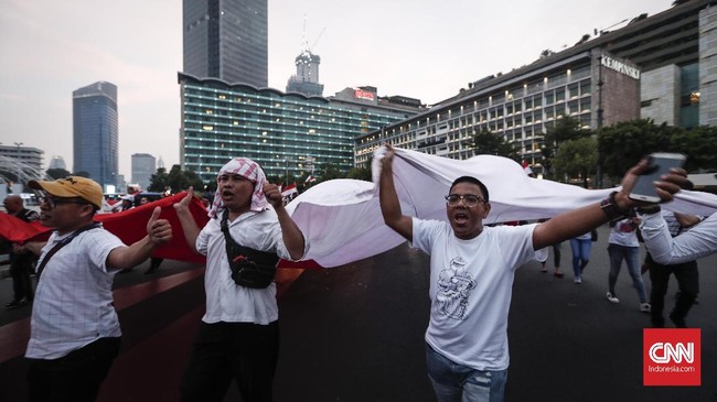 FOTO: Riuh Pendukung Jokowi Rayakan 'Kemenangan'
