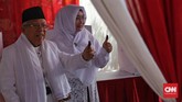 Sebelum mencoblos, Ma'ruf terlebih dulu berolahraga menggunakan sepeda statis di kediaman pribadinya, Jalan Situbondo, Menteng, Jakarta Pusat. (CNN Indonesia/Adhi Wicaksono)