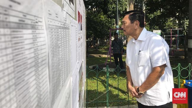 Luhut Mengaku Tak Pernah Terpikir Jokowi Kalah di Pilpres Luhut Mengaku Tak Pernah Terpikir Jokowi Kalah di Pilpres