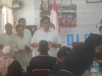 Nyoblos Pakai Kemeja Putih, Menperin: Langkahnya Enteng