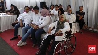 Anies Sekeluarga Pakai Baju Putih Saat Mencoblos Pemilu 2019