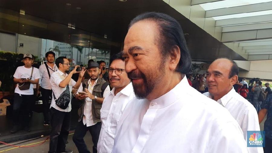 Presiden Joko Widodo (Jokowi) memastikan posisi Jaksa Agung dalam kabinet Jokowi-Ma'ruf tidak akan berasal dari partai politik.