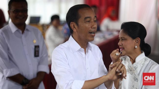 Exit Poll LSI Denny JA: Jokowi 56, Prabowo 43 Persen