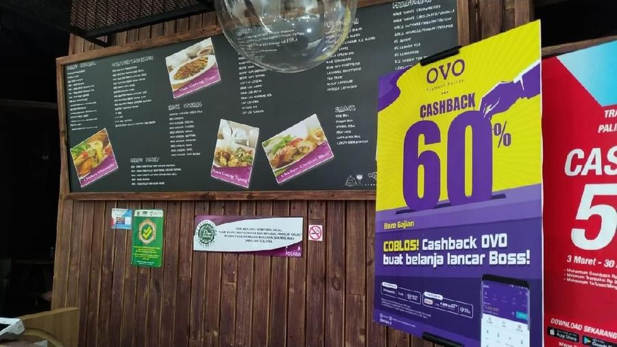 Sederet retail makanan dan minuman berlomba-lomba menggelar diskon khusus di momen Pemilu 2019 pada.