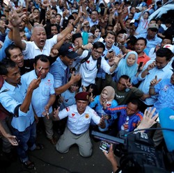 Real Count KPU 79%, Prabowo Ketinggalan 15,10 Juta Suara!