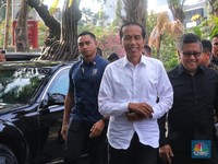 Lagi-lagi Keluhkan Perizinan, Ini Pernyataan Lengkap Jokowi
